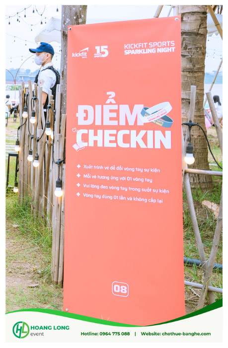 cho thuê standee giá rẻ tại Hà nội 